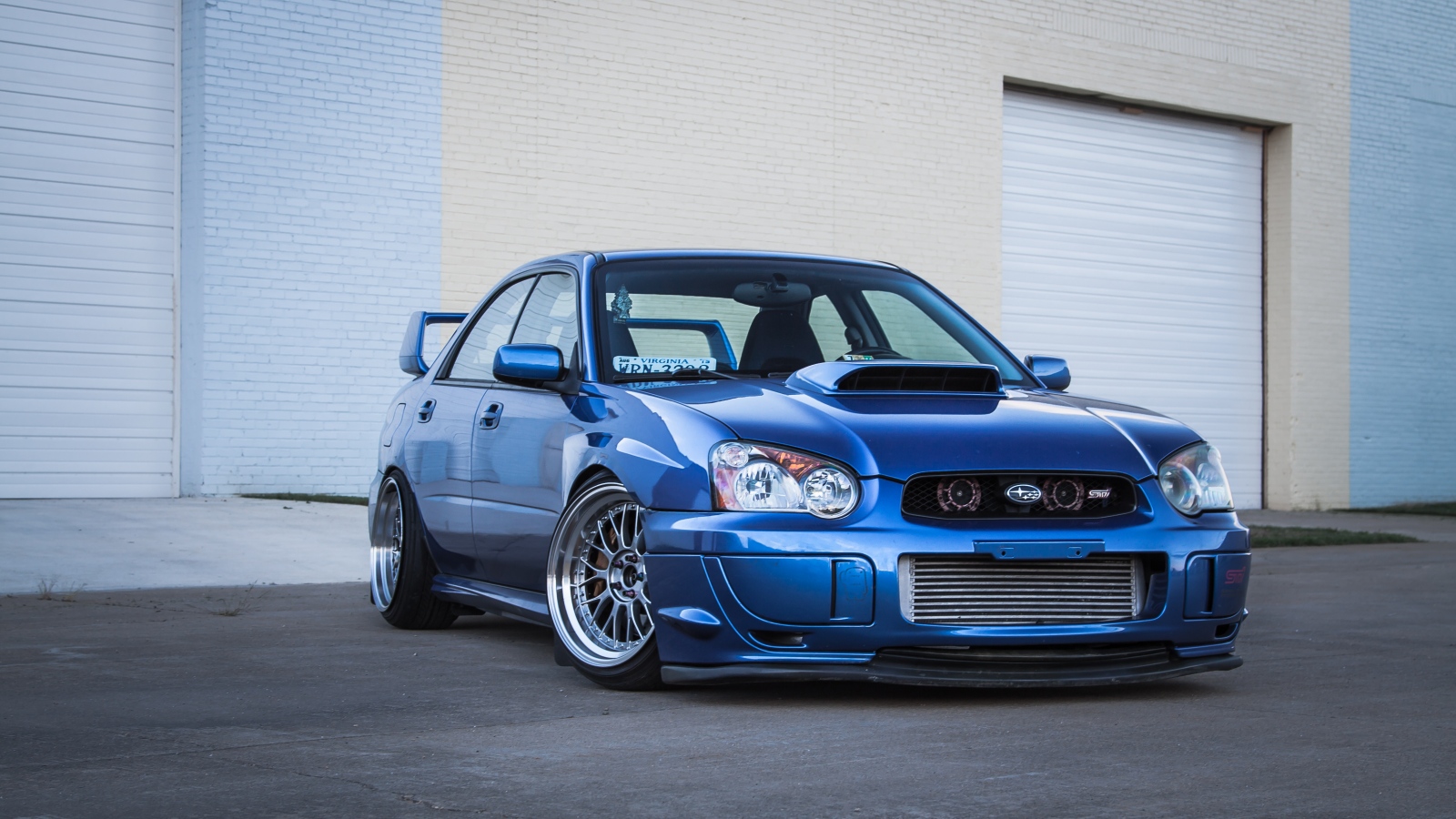 Subaru Impreza WRX STI бирюзовая