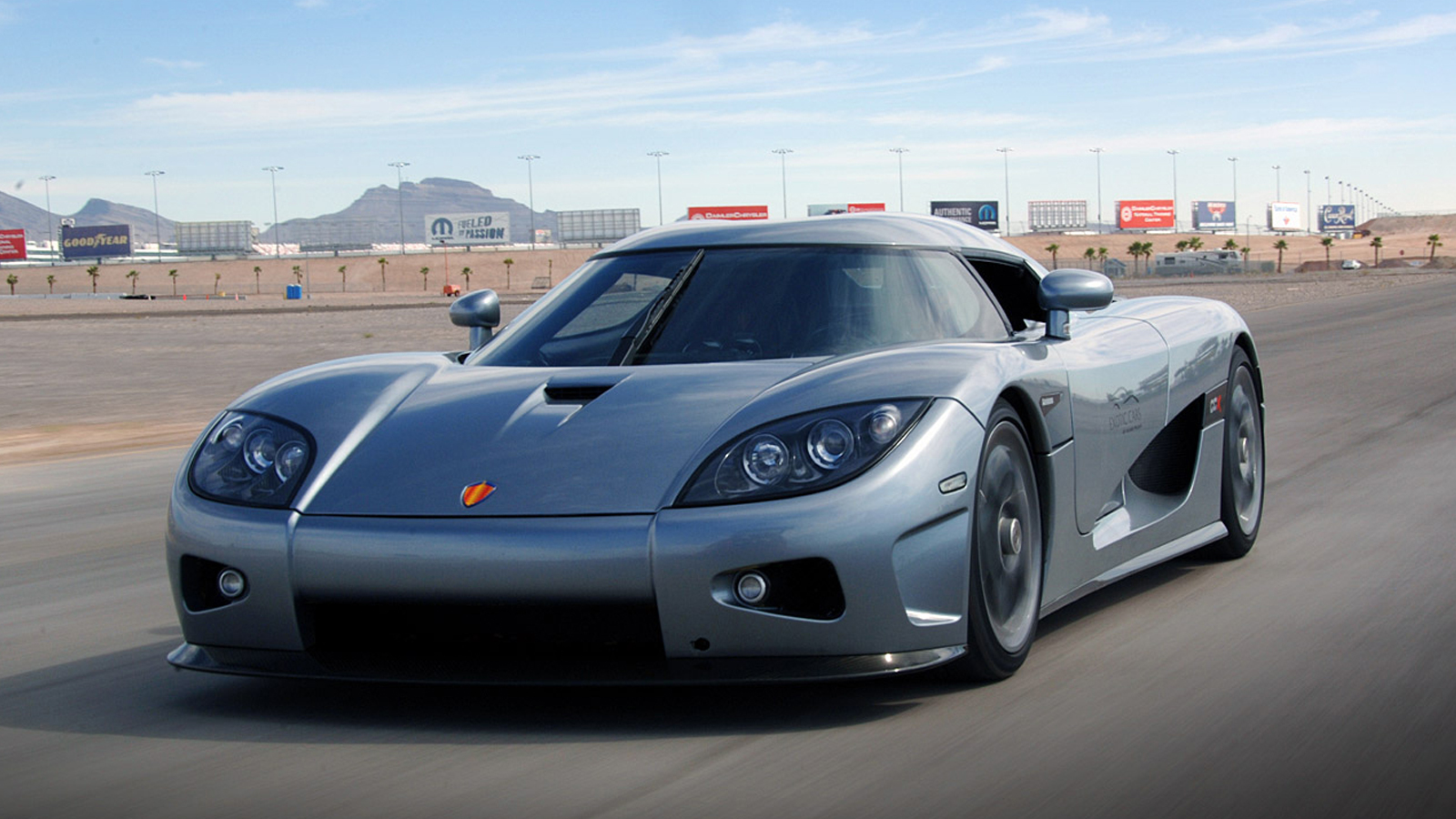 Машина Koenigsegg CCX